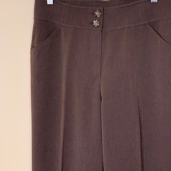 Dress Pants Size 8 with Decorative Buttons NWOT - Picture 12 of 12